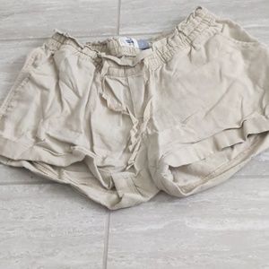 Khaki linen shorts